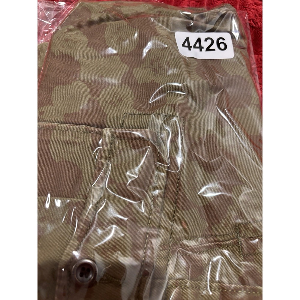 Levi Strauss Green Camo Cargo Shorts 32x10 Carrier Pockets Hunter Gorpcore Y2K - Picture 12 of 12